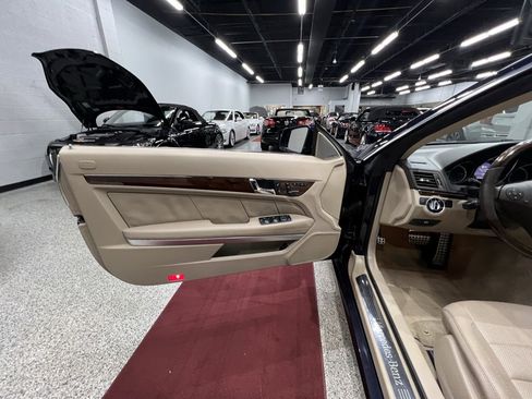 Used 2011 Mercedes-Benz E 550 E 550 w/ Premium 2 Pkg image 20