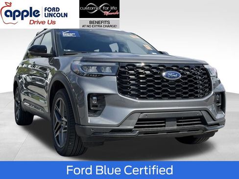 Certified 2025 Ford Explorer ST-Line w/ Premium Package AWD/4WD image 1