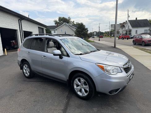 Used 2015 Subaru Forester 2.5i Premium AWD/4WD image 6