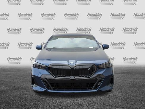 New 2026 BMW i5 eDrive40 w/ M Sport Package image 3
