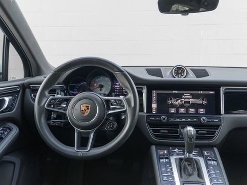 Certified 2019 Porsche Macan S AWD/4WD image 21