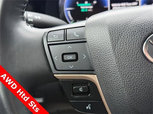 Used 2023 Toyota Crown XLE image 20