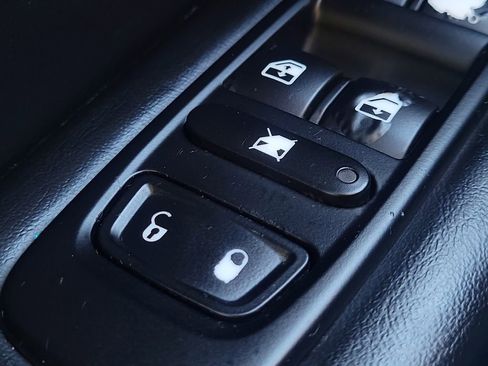 Used 2020 Jeep Compass Limited image 22