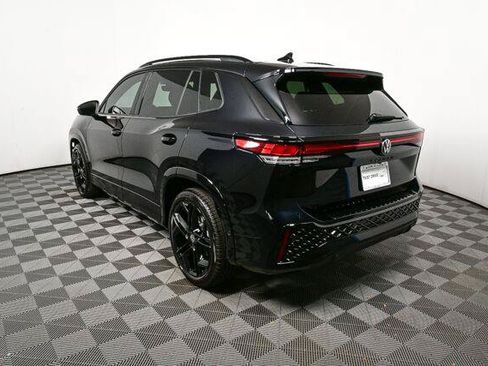 New 2026 Volkswagen Tiguan SE R-Line FWD image 29