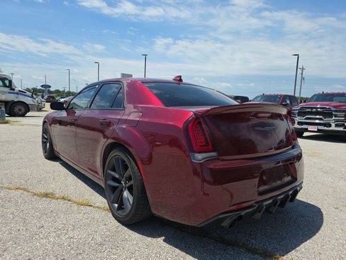 Certified 2023 Chrysler 300 C RWD image 6