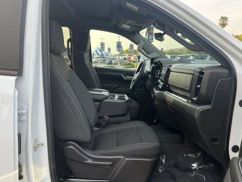 Used 2024 Chevrolet Silverado 1500 LT Trail Boss image 27