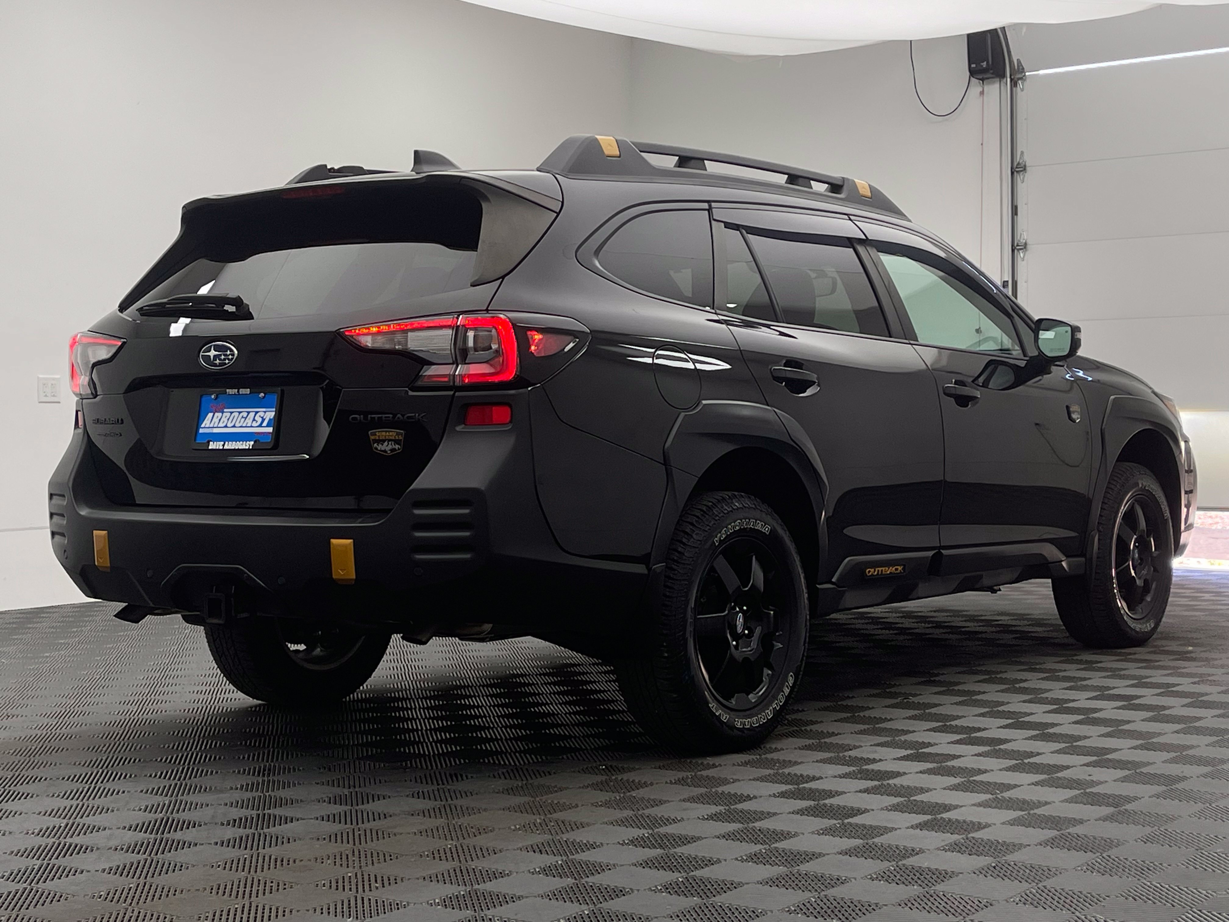 Used 2022 Subaru Outback Wilderness w/ Wilderness Package AWD/4WD image 9