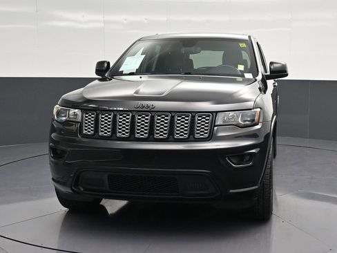 Used 2020 Jeep Grand Cherokee Altitude AWD/4WD image 6