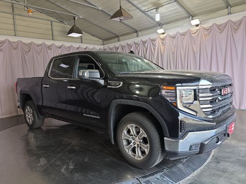 Used 2025 GMC Sierra 1500 SLT RWD image 10