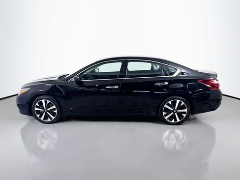 Used 2018 Nissan Altima 2.5 SR FWD image 6