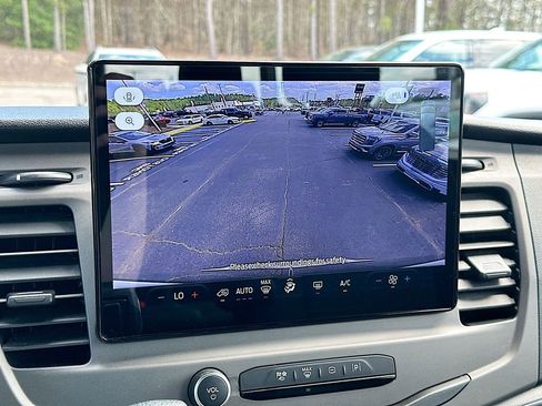 Used 2022 Ford Transit 350 XLT image 23