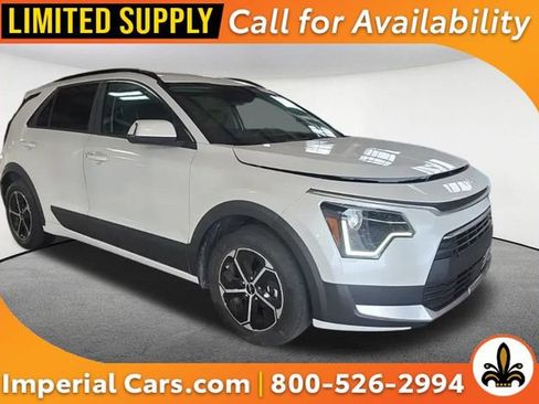 Used 2023 Kia Niro EX FWD image 1