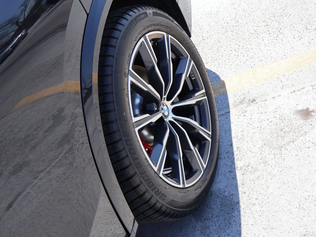 Used 2025 BMW X5 M60i AWD/4WD image 41