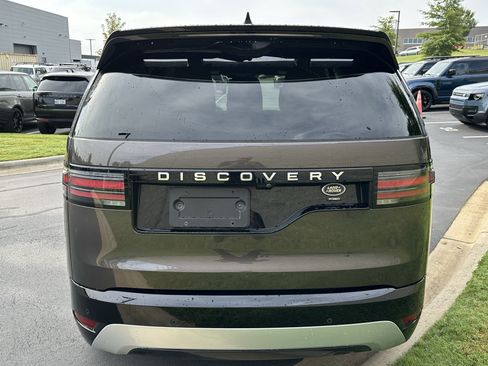 Used 2023 Land Rover Discovery Metropolitan Edition AWD/4WD image 6