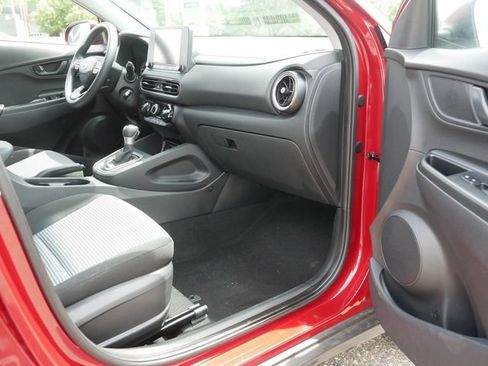 Used 2023 Hyundai Kona SE AWD/4WD image 20