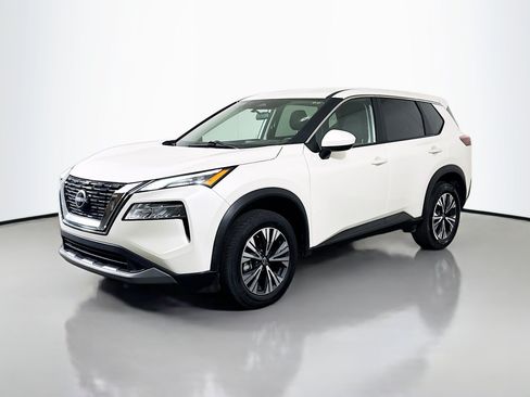 Used 2023 Nissan Rogue SV FWD image 4