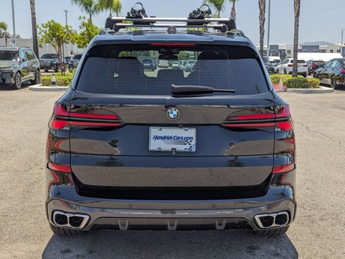 Used 2024 BMW X5 M60i w/ Climate Comfort Package image 9