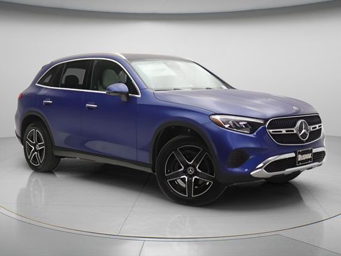 New 2026 Mercedes-Benz GLC 300 image 13