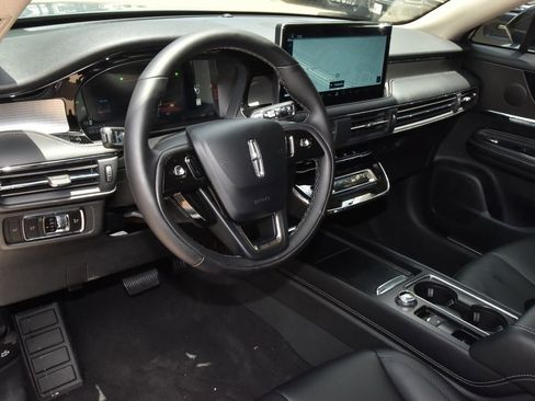 New 2026 Lincoln Corsair Premiere FWD image 32