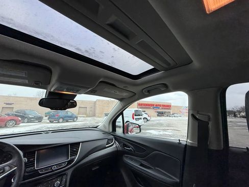 Used 2017 Buick Encore Essence image 11