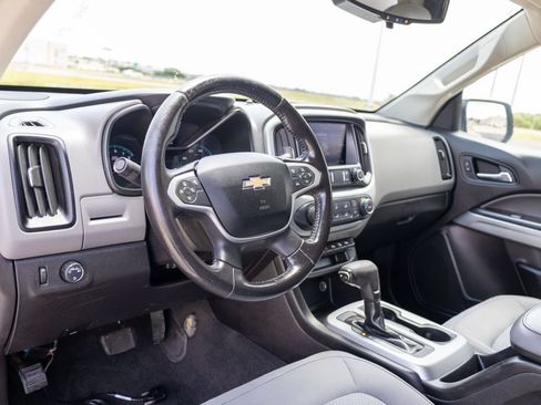 Used 2020 Chevrolet Colorado LT w/ Safety Package RWD image 9