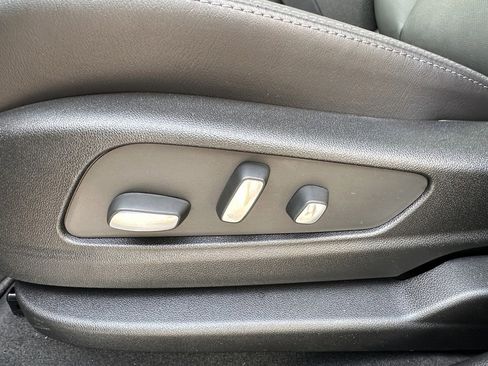 New 2026 Cadillac XT5 Sportv w/ LPO, Floor Liner Package image 17