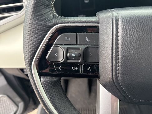 Used 2025 Toyota Sequoia Capstone AWD/4WD image 14
