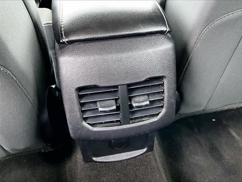 Used 2020 Ford Fusion SE AWD/4WD image 12