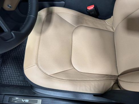 New 2026 Land Rover Defender 110 V8 image 27