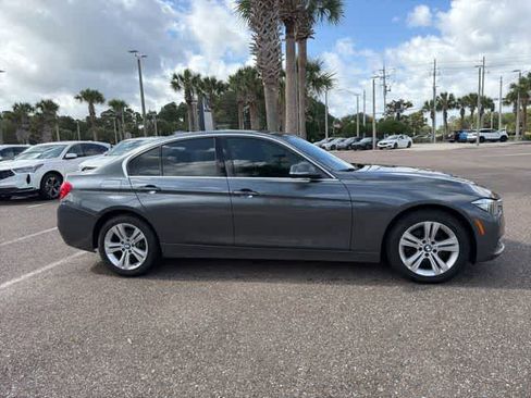Used 2017 BMW 330i xDrive Sedan AWD/4WD image 13