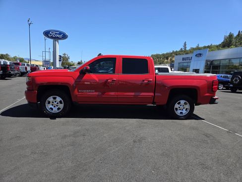 Used 2018 Chevrolet Silverado 1500 LT w/ All Star Edition AWD/4WD image 8