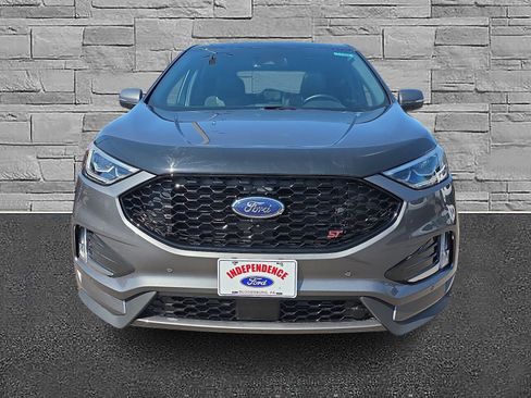 Used 2022 Ford Edge ST w/ Equipment Group 401A AWD/4WD image 3