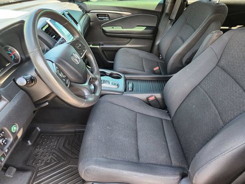 Used 2019 Honda Passport Sport image 16