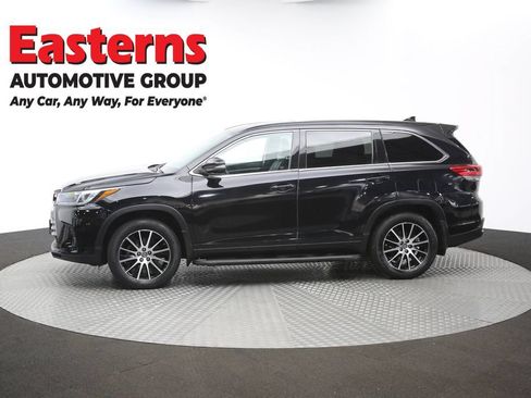 Used 2018 Toyota Highlander SE AWD/4WD image 60