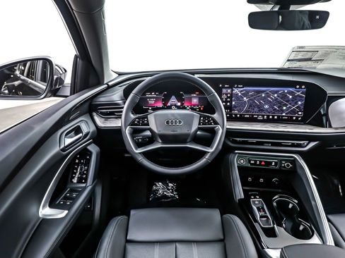 New 2025 Audi Q5 Premium Plus image 4