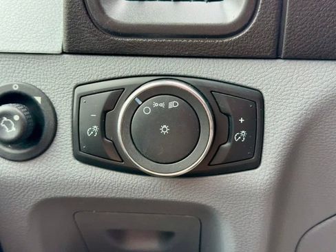 Used 2018 Ford Transit 250 130 Low Roof w/ Exterior Upgrade Package RWD image 18