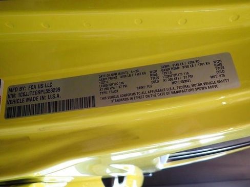 Used 2023 Jeep Gladiator Mojave w/ Cold Weather Group image 23