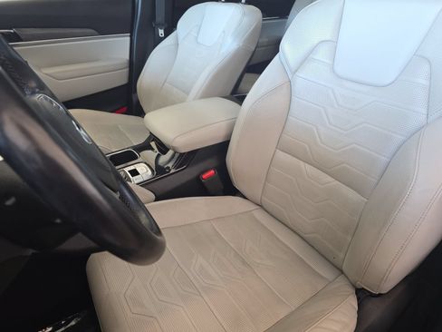 Used 2021 Kia Telluride SX w/ SX Prestige Package AWD/4WD image 15