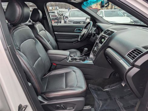 Used 2017 Ford Explorer Sport image 12