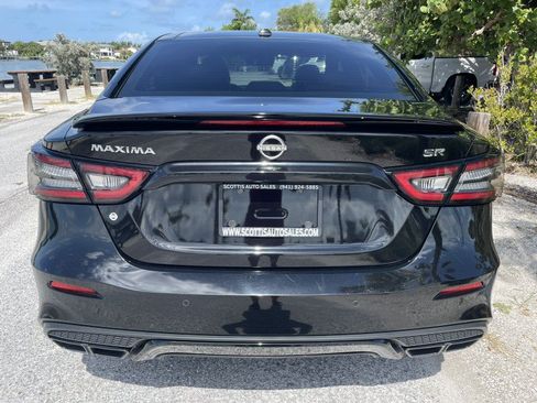 Used 2023 Nissan Maxima SR w/ Sport Mat Group FWD image 33