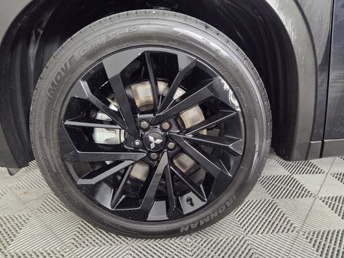 Used 2023 Mitsubishi Outlander SE FWD image 8