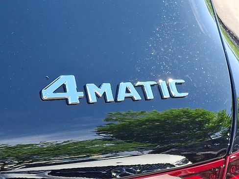 Certified 2022 Mercedes-Benz GLC 300 4MATIC image 33