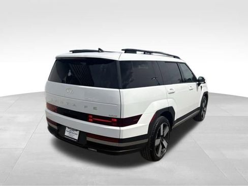 Used 2025 Hyundai Santa Fe Limited FWD image 2