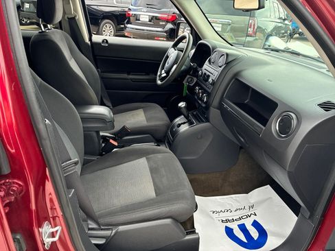Used 2016 Jeep Patriot Sport w/ Power Value Group FWD image 18