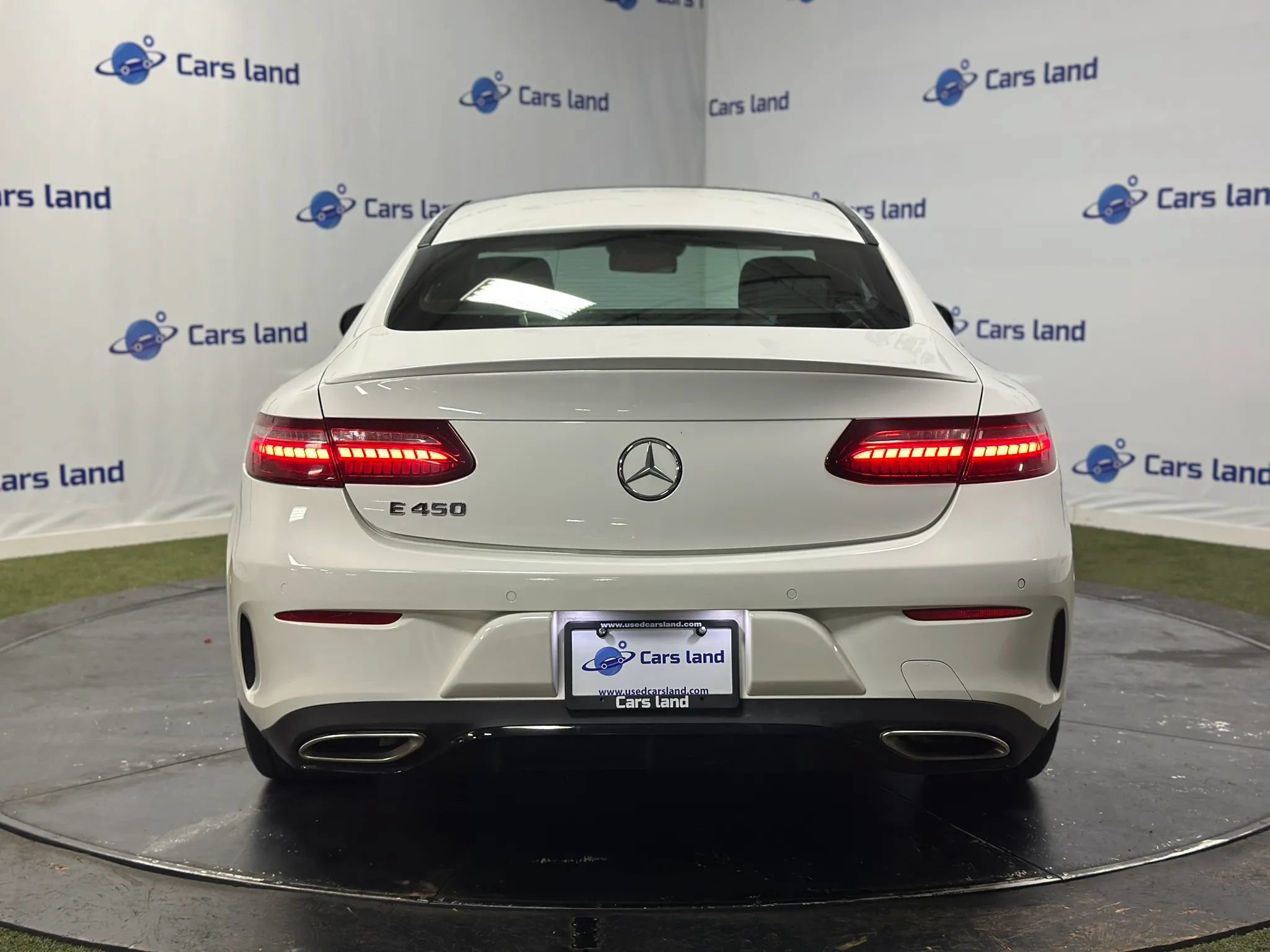 Used 2023 Mercedes-Benz E 450 Coupe image 4