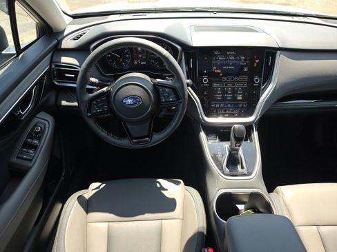 Used 2025 Subaru Outback Onyx Edition AWD/4WD image 2