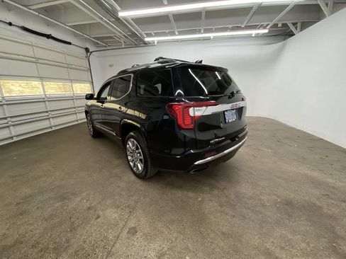Used 2022 GMC Acadia Denali w/ Denali Ultimate Package AWD/4WD image 4