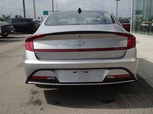 Used 2023 Hyundai Sonata Limited FWD image 4