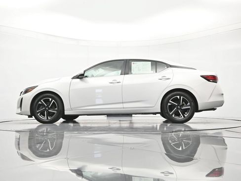 Used 2024 Nissan Sentra SV FWD image 42