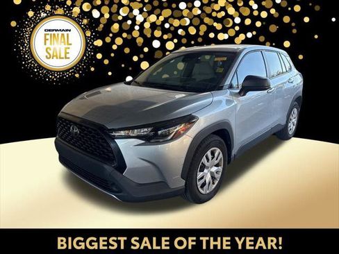 Certified 2023 Toyota Corolla Cross L image 1